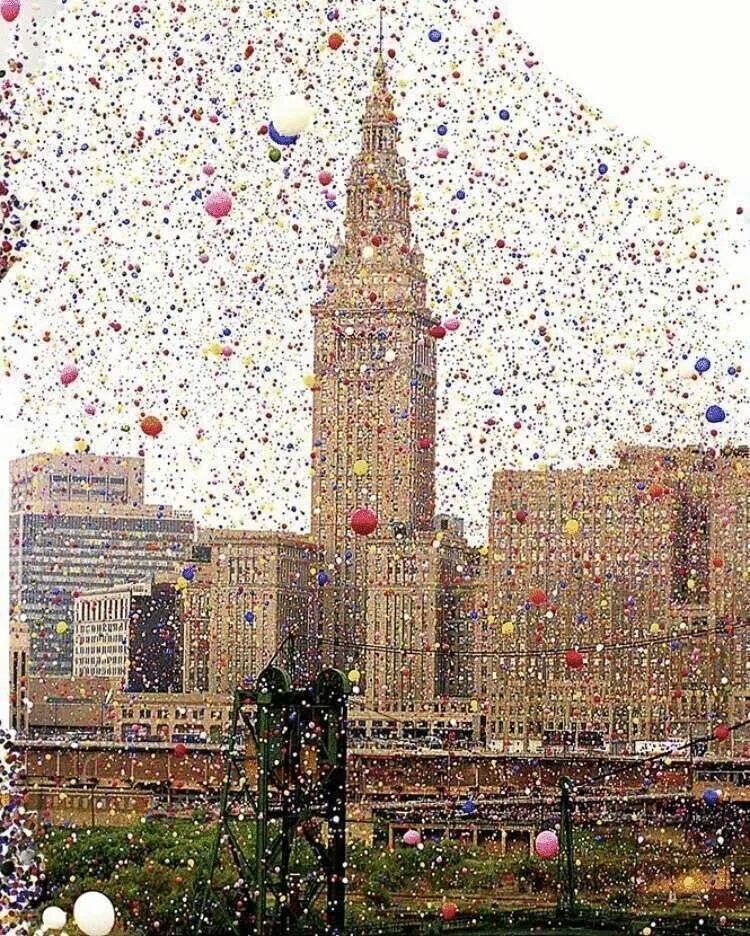 Миллион на шару. Кливленд 1986 воздушные шары. Balloonfest 1986. 1986 Кливленд шарики. 1986 Шарики Кливленд шарики.