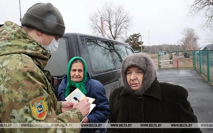 Новости беларуси украина. Российские военные в Белоруссии. Украинские пенсионеры. Польско-украинская граница. Пенсионеры на войне Украина.