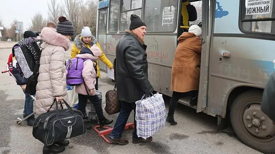 Самые достоверные новости. Беженцы во львове сегодня. Происшествия в бугульме за последние. Задержания петербург 27 февраля. Полицейский инвалид.