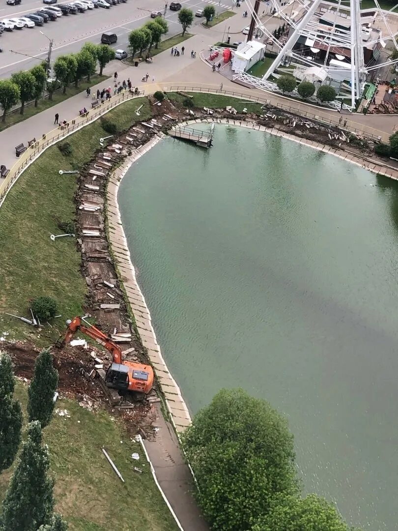 Пруд у цирка киров. Пруд у цирка кирова. киров диорама и пруд. парк на воде. пруд у диорамы в кирове.
