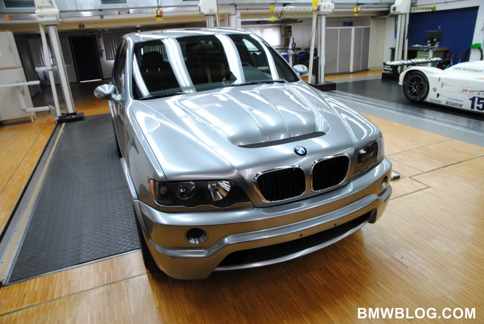Bmw x5 le mans. Е53 lemans. бмв х5 леман. бмв х5 е53 леман. bmw x5 le mans v12 700 л.с e53.