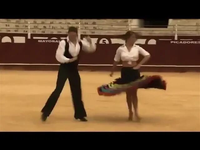 Пасодобль видео. Испанский танец пасодобль. реальные пацаны пасодобль. лиа пасодобль.