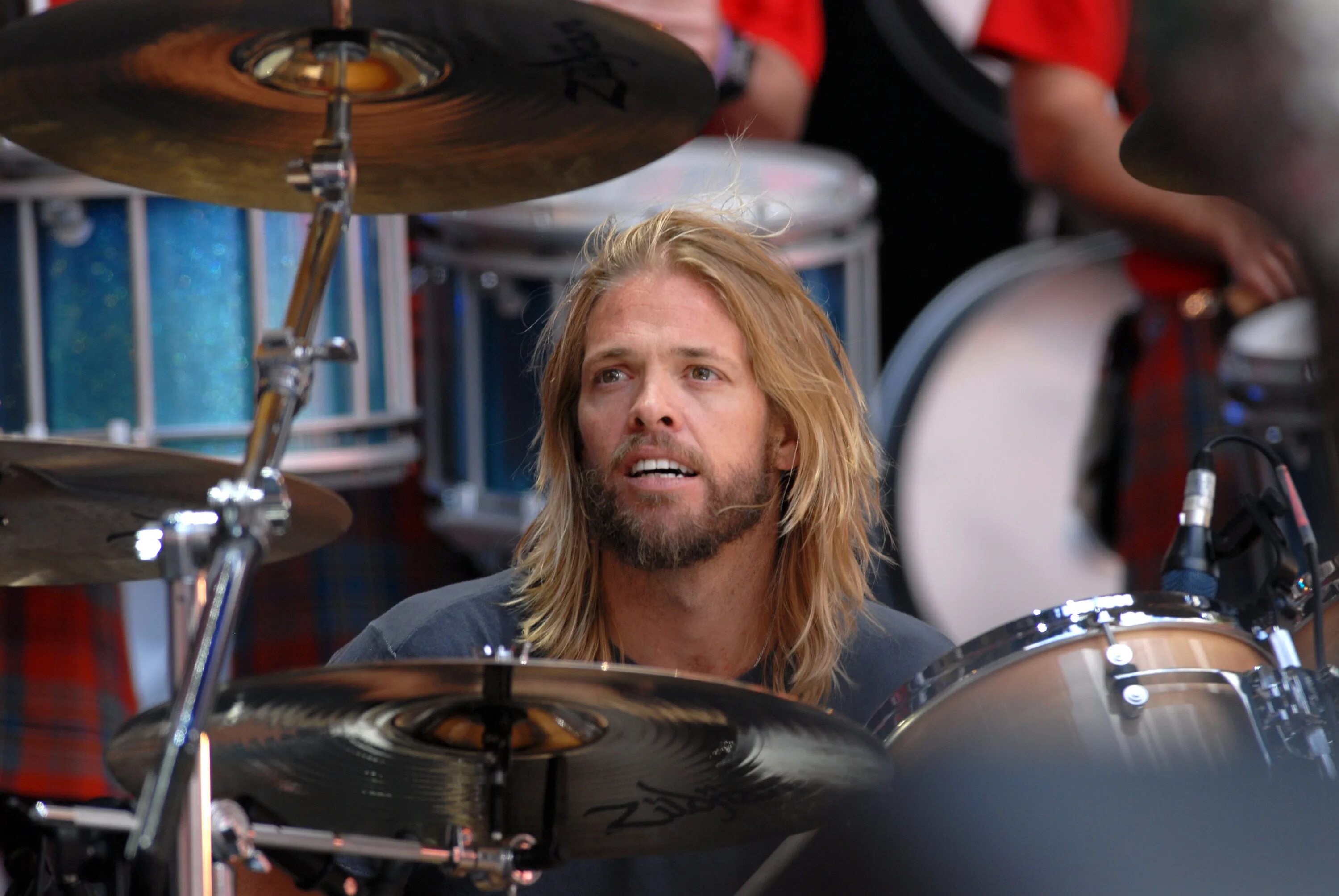 Taylor hawkins. Taylor foo fighters. тейлор хокинс foo fighters. оливер тейлор хокинс.