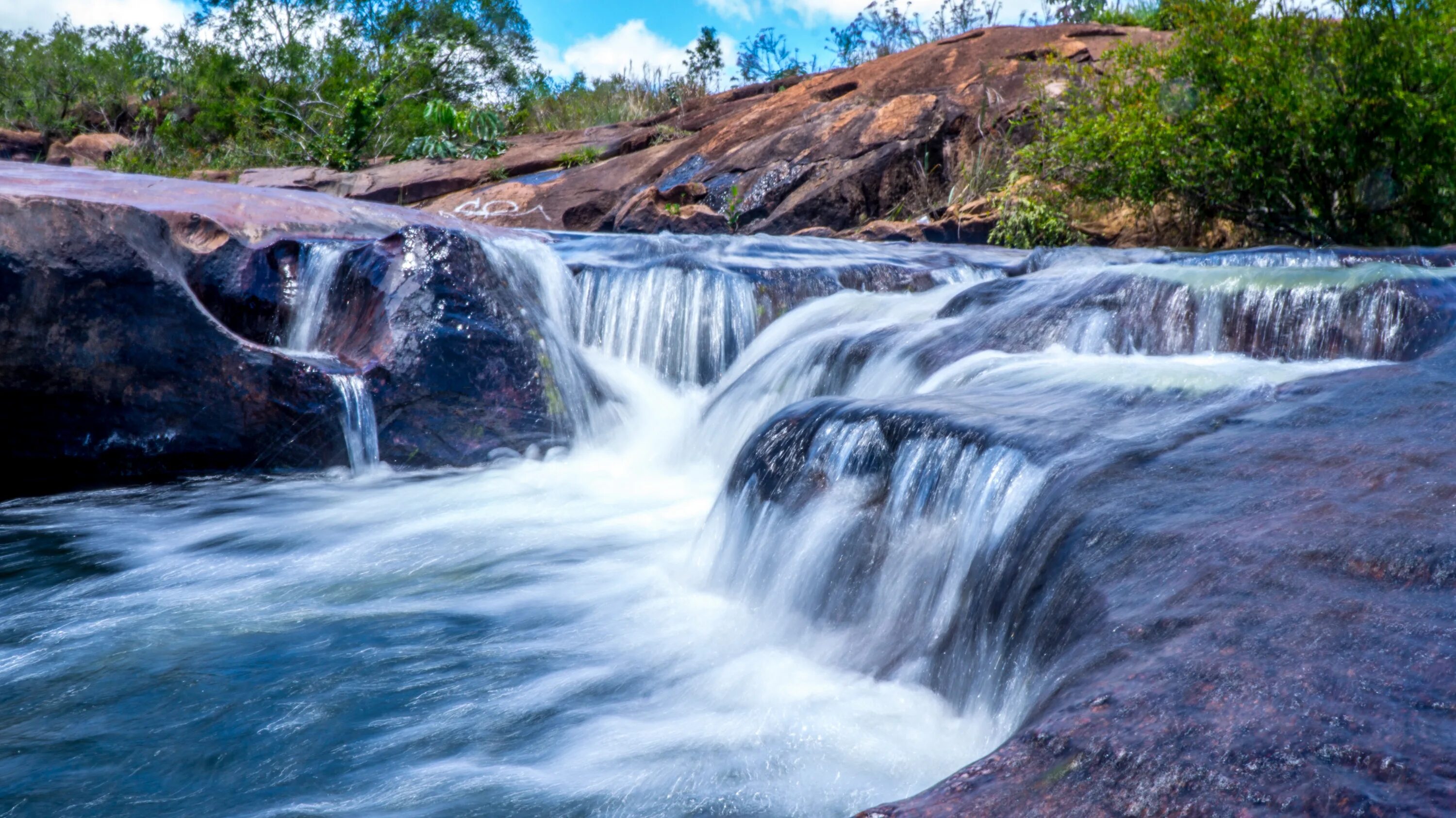 Фото красоте воды. Алмейда водопад Воторантим. Красота воды. Красота воды водопад. Красота воды 2 класс.