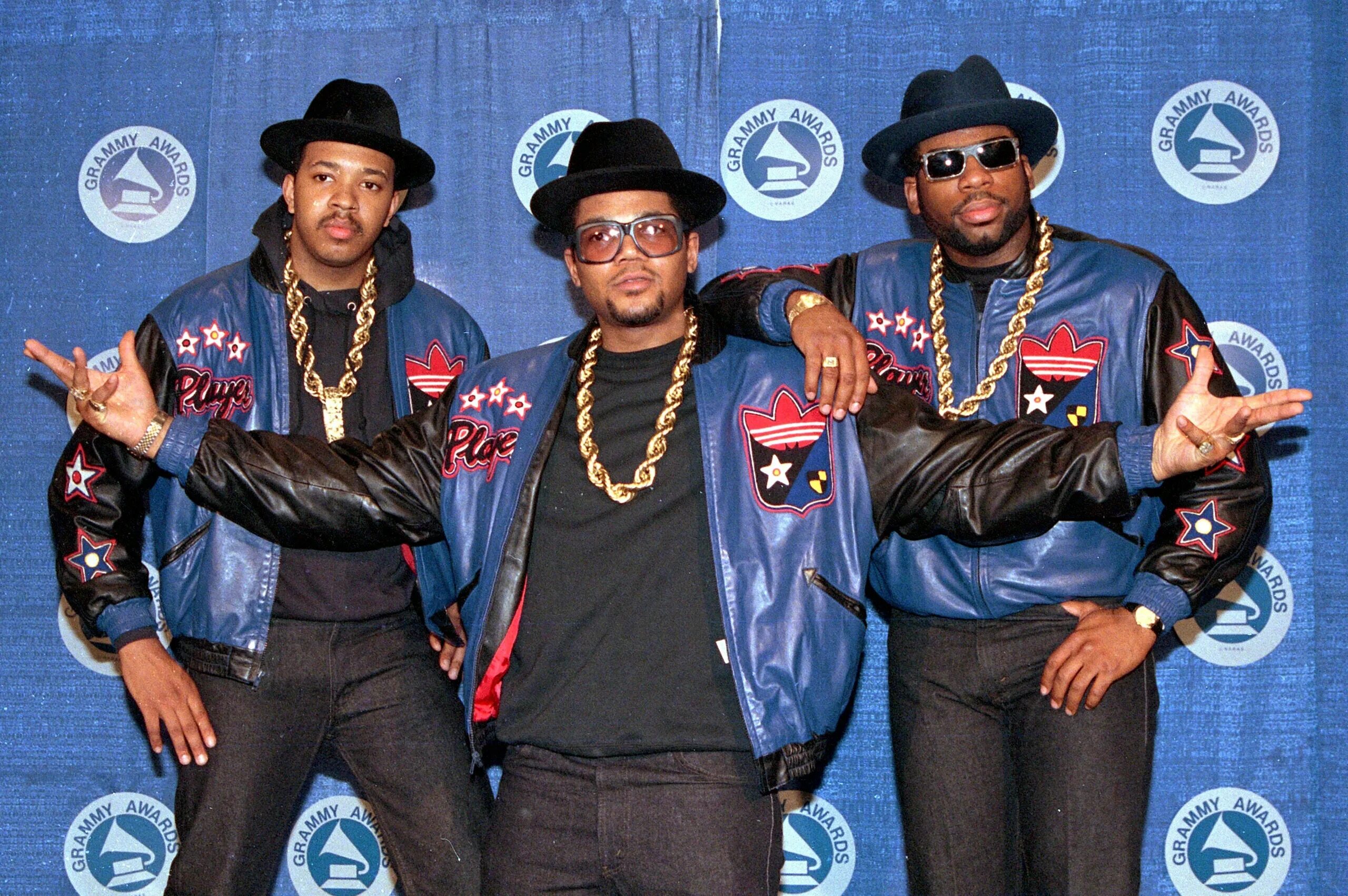 M c run. Run dmc. dmc run dmc. группа run-d.m.c.. джем мастер джей.
