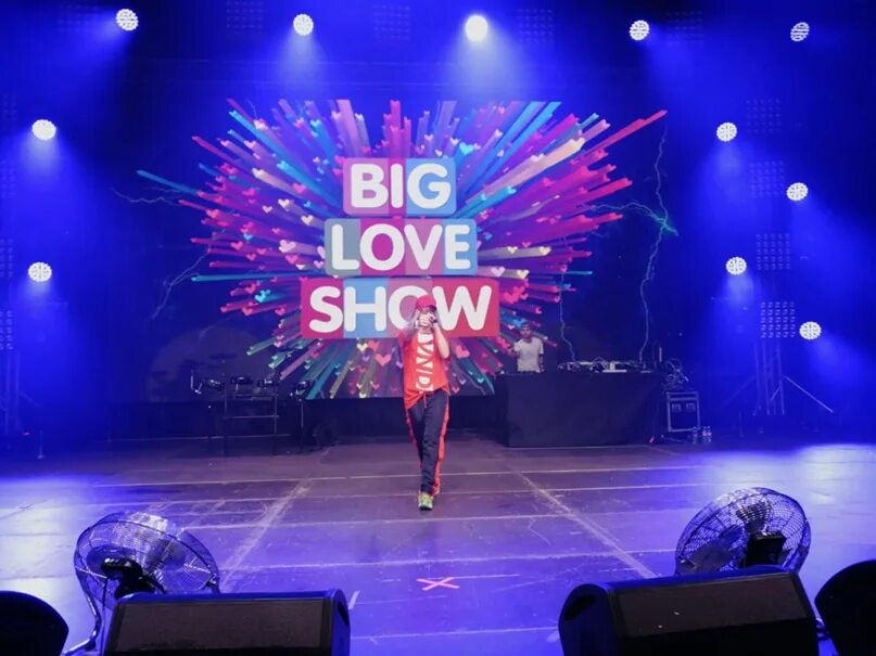 Лав шоу песня. Мари Краймбрери big Love show 2020. Big Love show Екатеринбург. Мари Краймбрери Биг лав шоу 2018. Big Love show большой баннер.