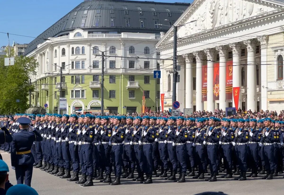 В воронеже парад 9 мая 2025 года. Парад победы 2025 в воронеже. воронеж парад победы 9 мая 2025 года. парад в воронеже. парад победы воронеж.