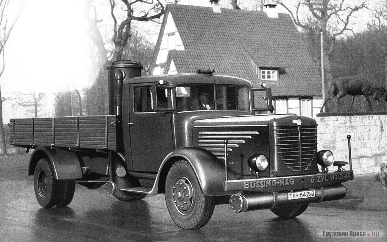 Грузовичков автобус. Грузовик Bussing-Nag 900. Немецкий грузовик Бюссинг. Бюссинг грузовик вермахта. Бюссинг 1929.