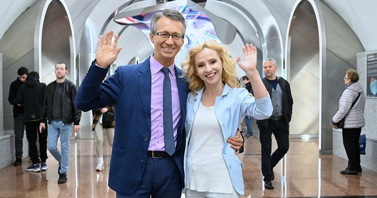 Чей голос в метро. Чей голос в метро