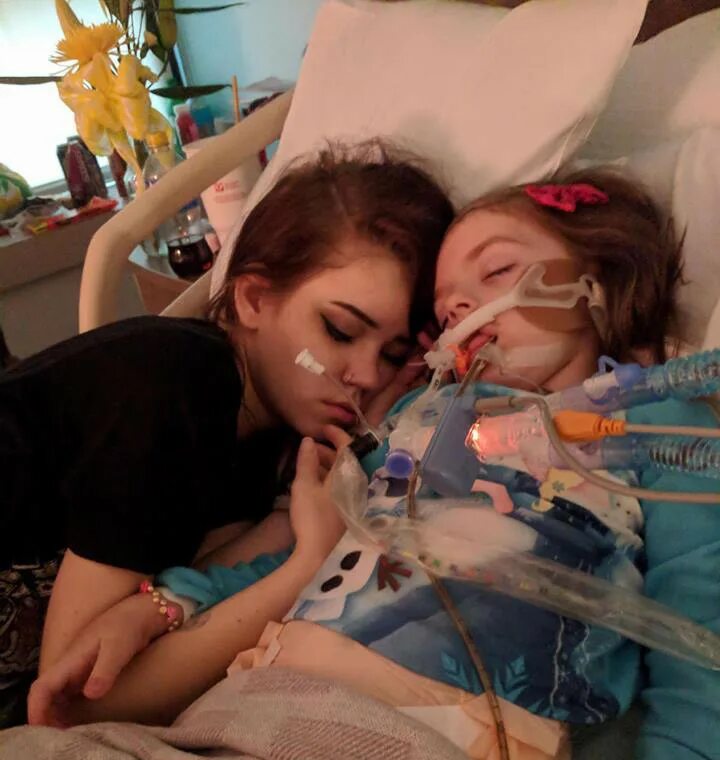 Дети умирающие от онкологии. Фотосессия с мертвой дочкой. Дочь плачет. Умер от рака молодым
