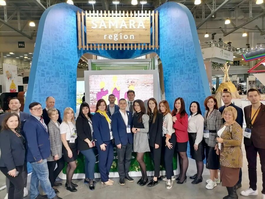 красноярские нац парки. туристическая выставка mitt 2023 с волжским колоритом. самарская область mitt 2023. выставка kids russia 2023. стенд на выставке.