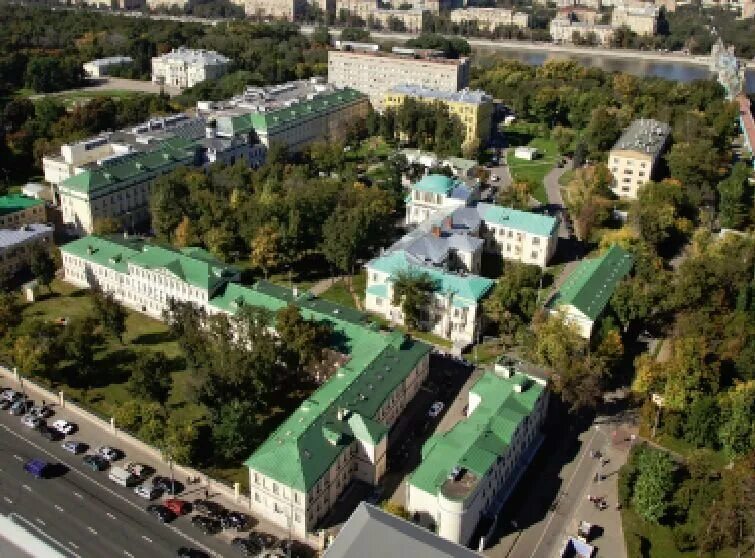 Первая клиническая больница 1 москва. Городская клиническая больница №1 им. н.и. пирогова. больница им пирогова москва. первая градская больница им пирогова. городская клиническая больница 1 москва.