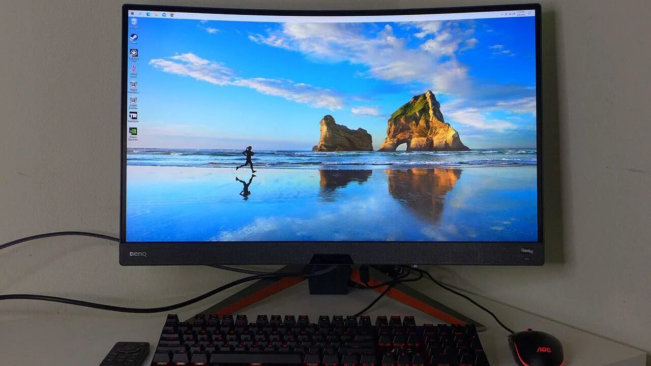 Ips 27 qhd. BENQ ex2710. SYNCMASTER 923nw. Corsair Xeneon 32uhd144. BENQ ex240.