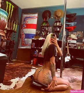 Tatted_lady / thewranglerqueenmain / wranglerqueen Nude Leaked OnlyFans Pho...