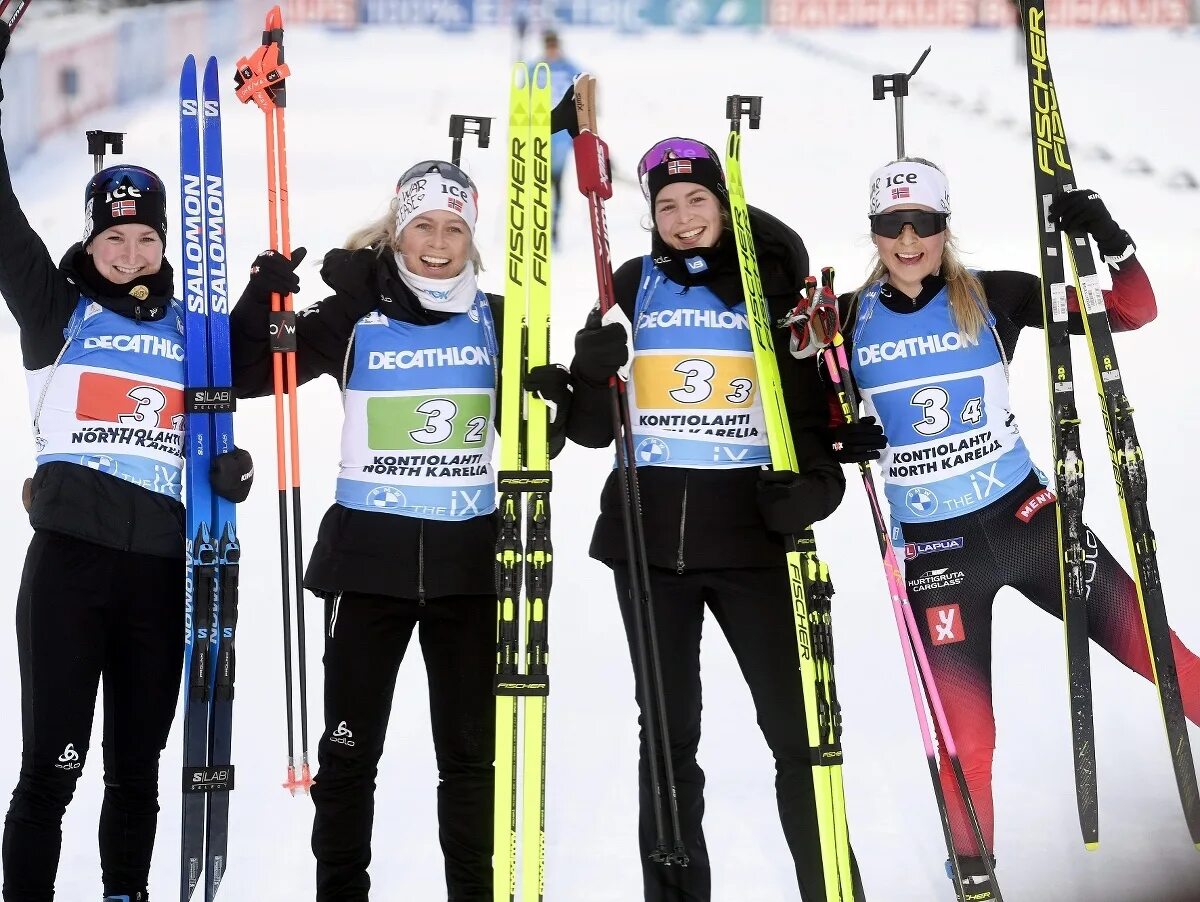 Биатлон женщины 15 км. Биатлонистка из швеции 2018. Биатлон антерсельва женская эстафета. Биатлон женщины 15 км. Биатлон женщины 15 км.