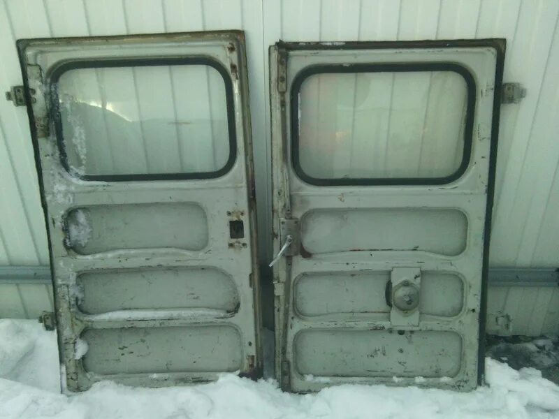 задняя дверь уаз хантер 2010. задняя дверь уаз бу. уаз 469 дверь передняя левая. дверь задка уаз 452. дверь передняя уаз 469.