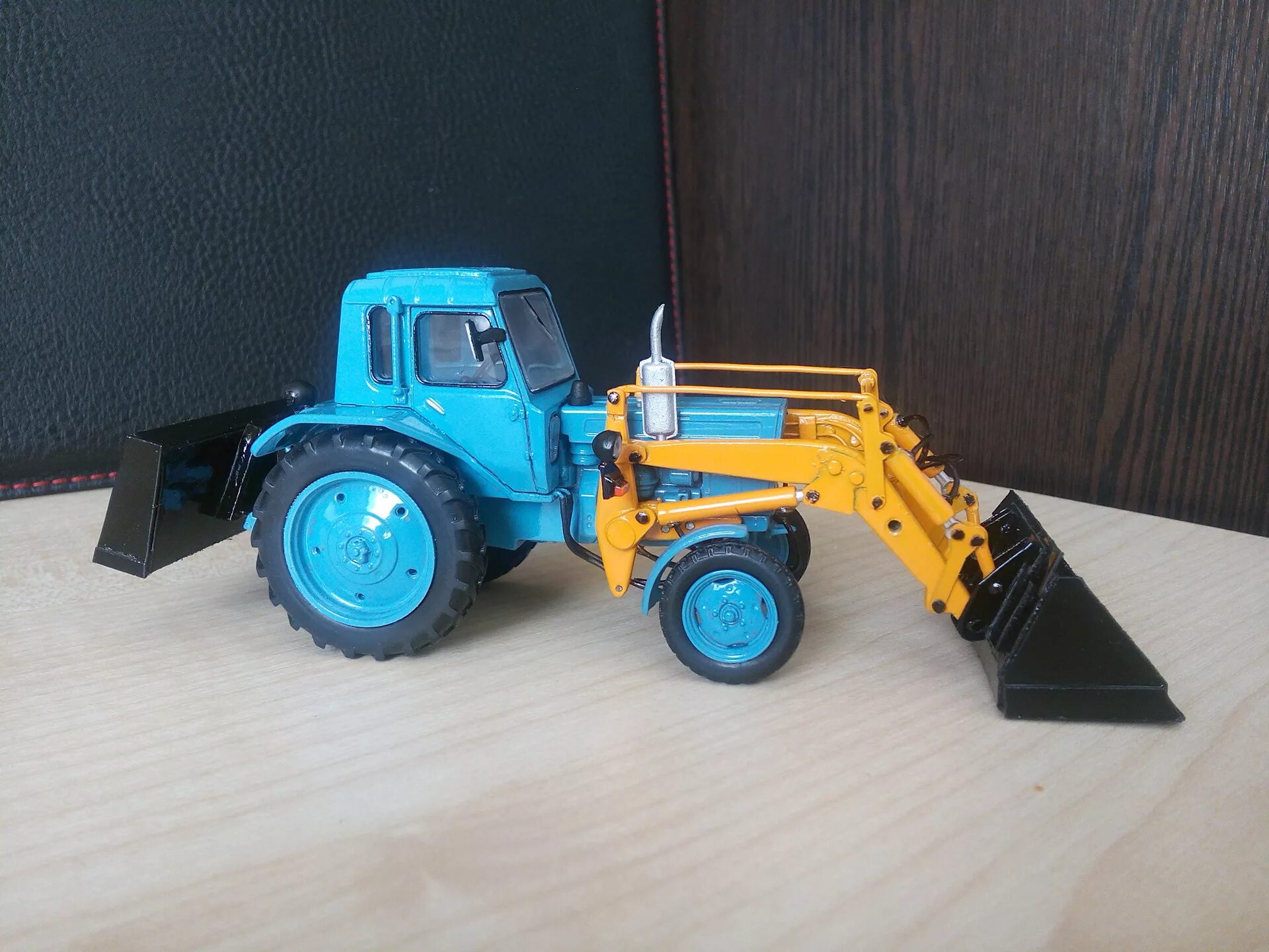 Лего трактор беларусь мтз 82. Лего трактор мтз 80. Как сделать трактор беларус. Модель трактора мтз 82. Модель трактора мтз-80.