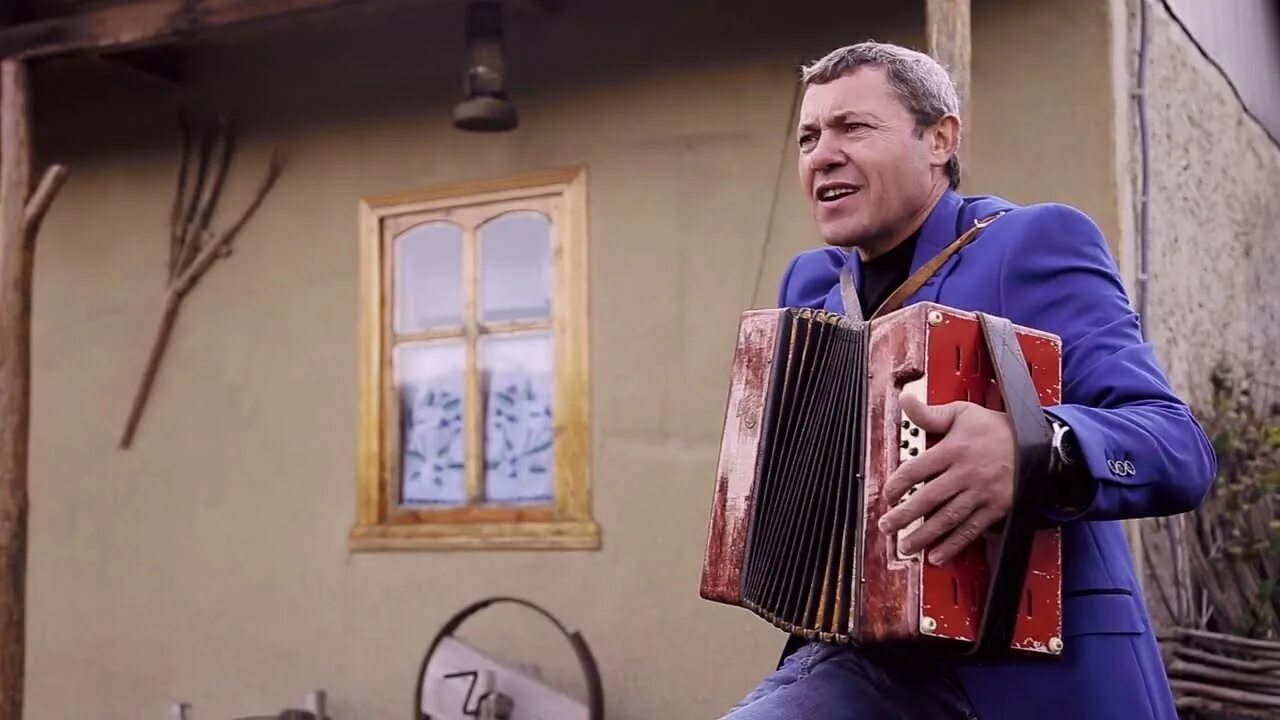 Ютуб песни. Ютуб песня о нем. Ютуб песни. Митяев просыпаясь улыбаться. Митяев просыпаясь улыбаться.