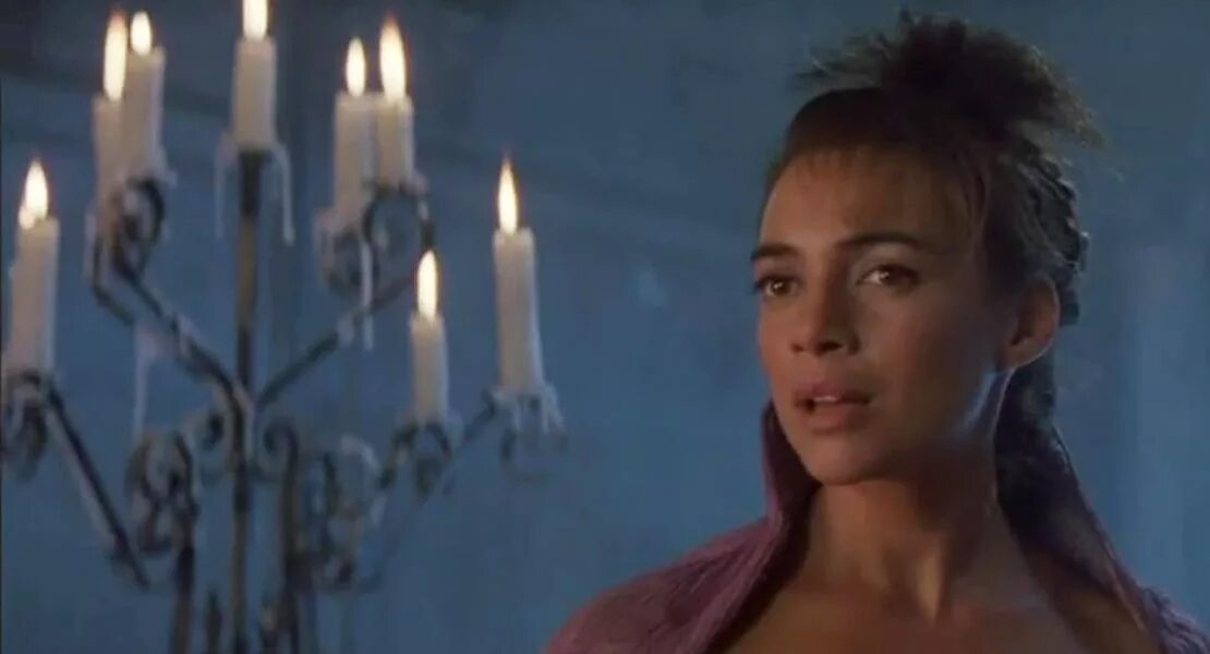 Кармен ночь. Ночь страха 2 джули кармен. fright night 2 julie carmen.