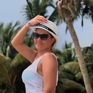 Юля лаврина новотроицк