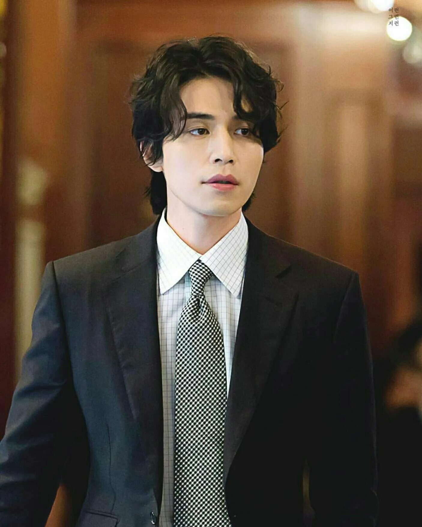 Ли дон ук на шоу. Ли дон ук на шоу. Lee dong wook. Ли дон ук в 20 лет. Lee dong wook кумихо.