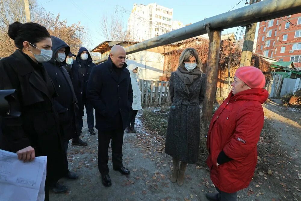 Липецк улица радиаторная дом 13. Радиаторная улица липецк фото. Лебедянь липецкая область снос домов аварийных. Липецк дома аварийные. Липецк радиаторная расселение новости.