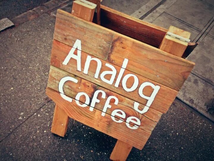 Analog Coffee, Калгари, Канада. Postmodernity Coffee Culture. Pop Culture Coffee hour. The Coffee 235. Only serve