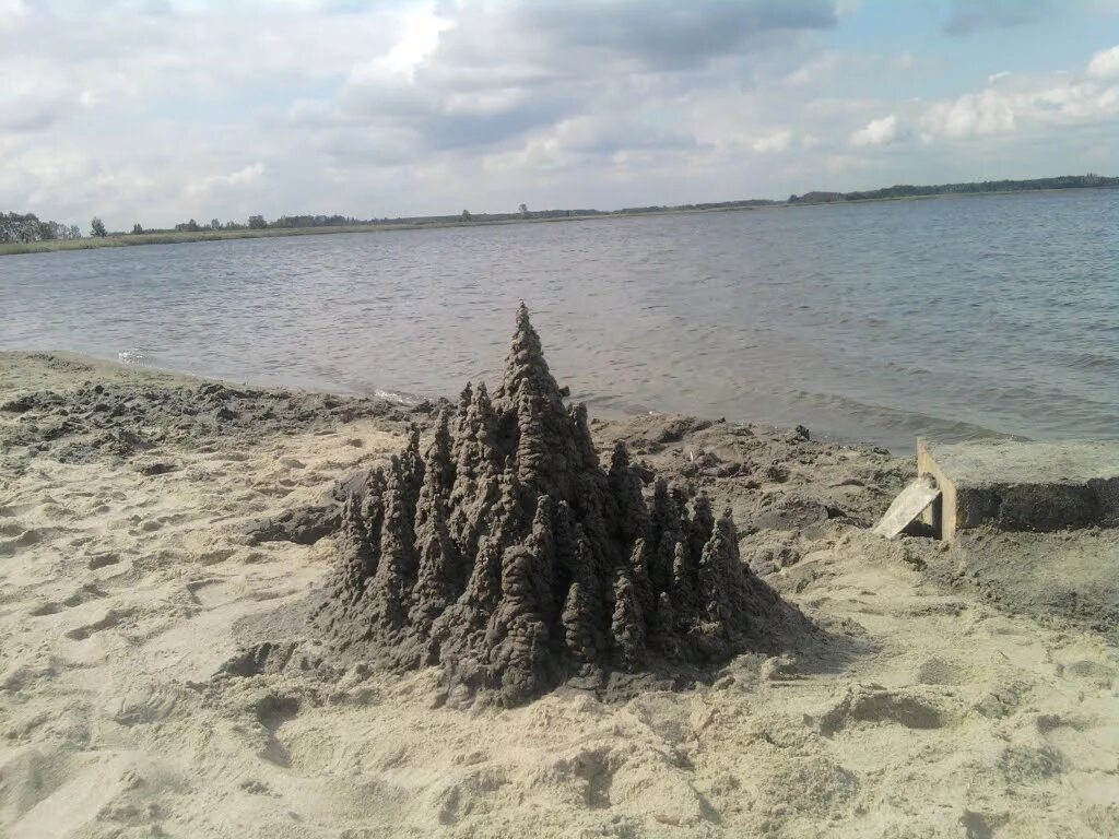 Погода с петровское увельский. Церковь села петровское увельский район. Храм петра и павла село петровское челябинская область. Погода с петровское увельский. Погода, поселок увельский.