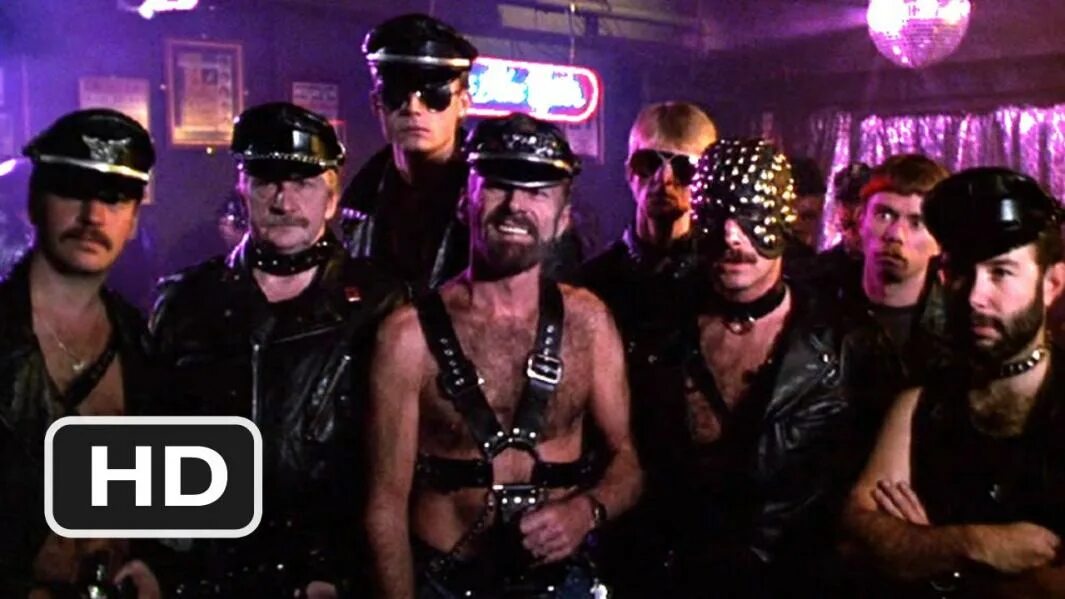 Голубая лагуна полицейская академия. Фильм полицейская академия бар голубая устрица. Полицейская акалемиягооубая усирмца. Бар голубая устрица полицейская академия. Полицейская академия голубая устрица видео.