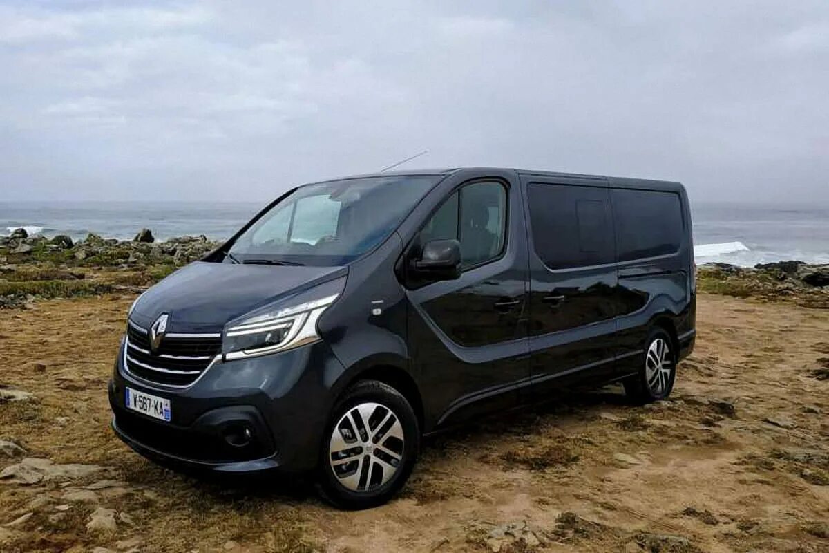 Renault Trafic новый. Рено трафик 2022. Рено трафик 2019. Рено трафик пассажирский 2018. Купить рено пассажирский