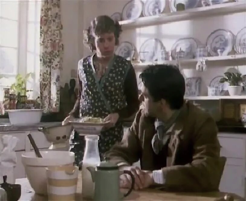 домик мисс марпл. мисс марпл агаты кристи 2004. мисс марпл убийство в доме викария. мисс марпл агаты кристи спящий убийца. мисс марпл в доме викария.