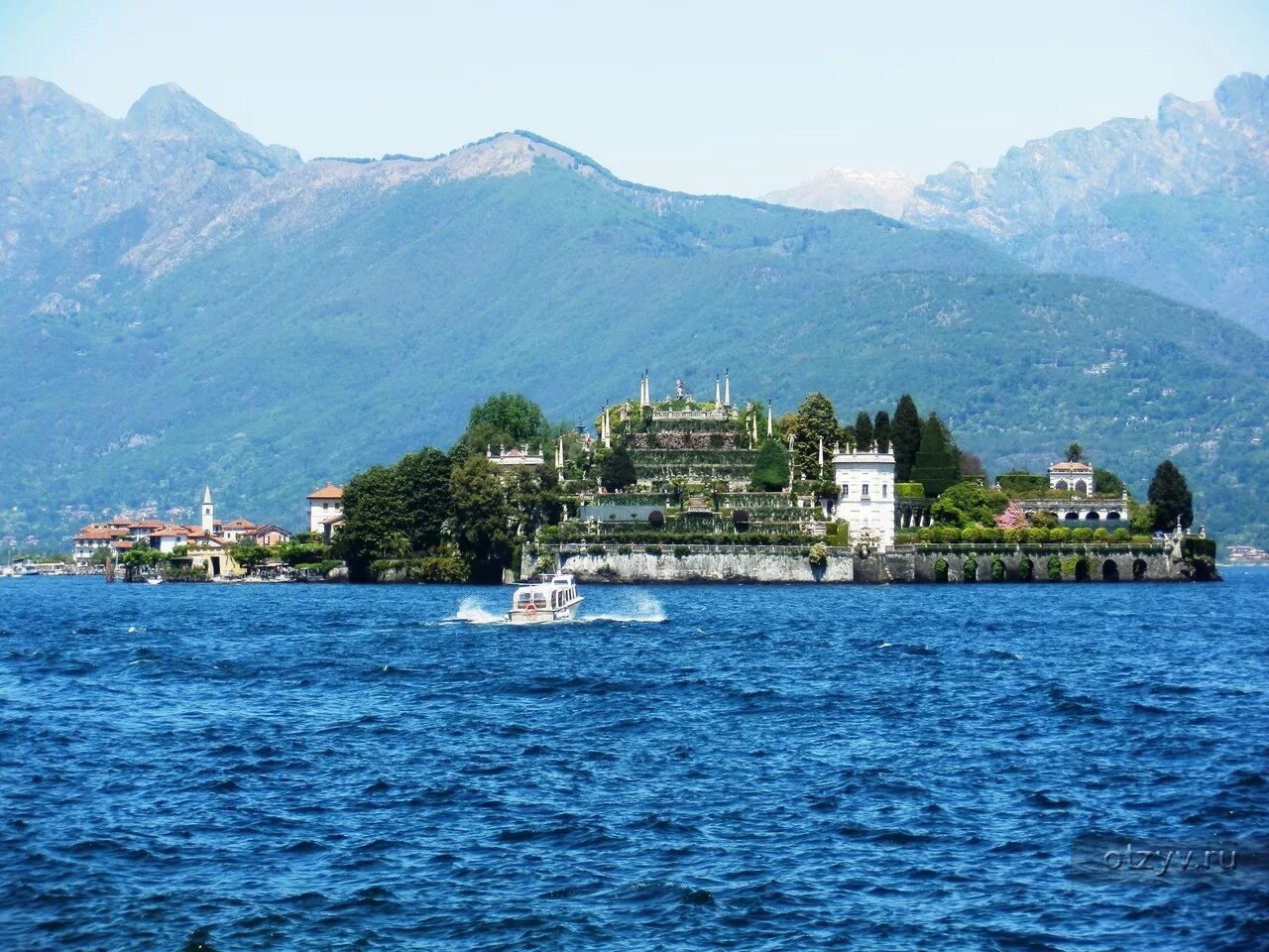 Накладные мэйджор экспресс. Маджоре экспресс. Маджоре экспресс. Локарно озеро маджоре. Локарно мадонна.