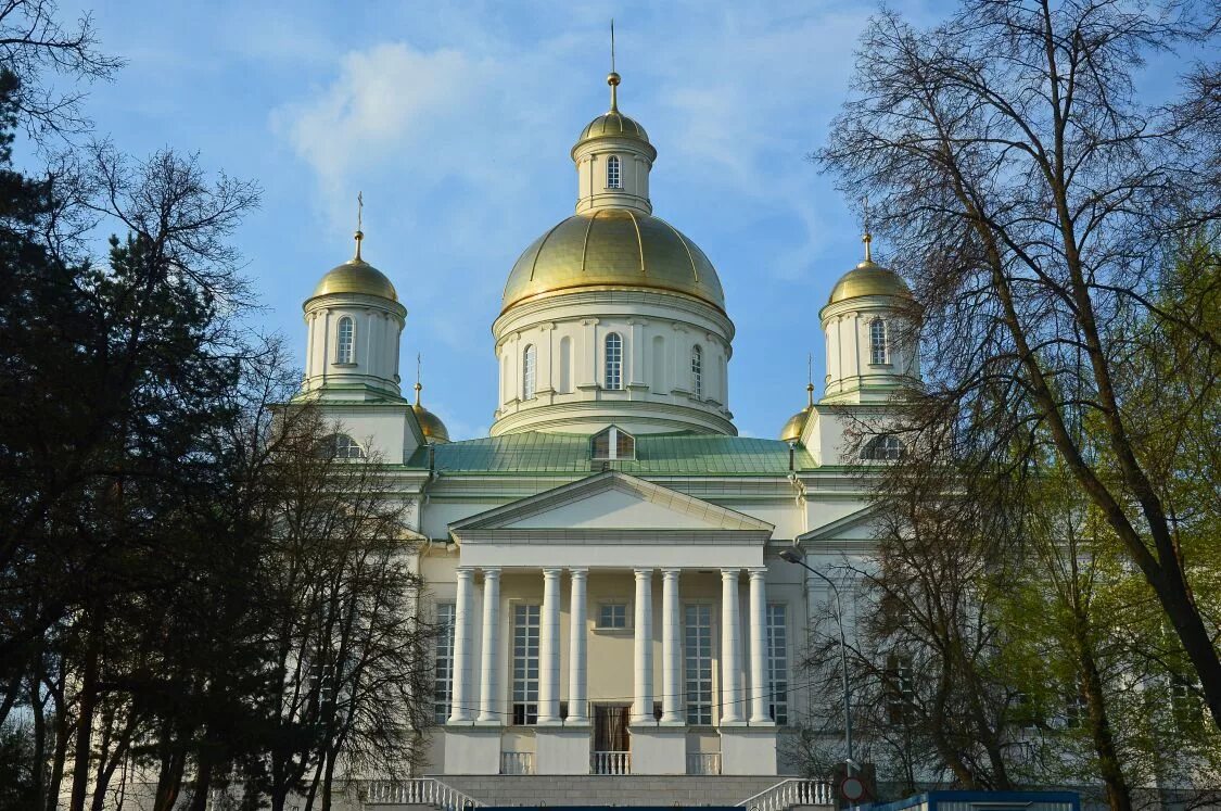 Соборы пензы адреса. Пенза храм на московской. Соборы пензы адреса. Соборы пензы адреса. Пенза достопримечательности города.