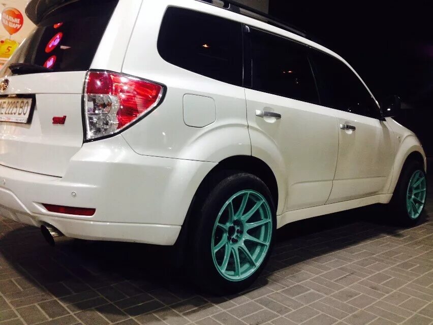 Диски форестер sh. Forester sh r18 Wheels. Subaru Forester sh5. Forester sh XXR 527. Колеса XXR Forester sh.