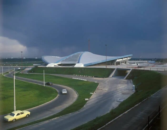 Манеж крылатское