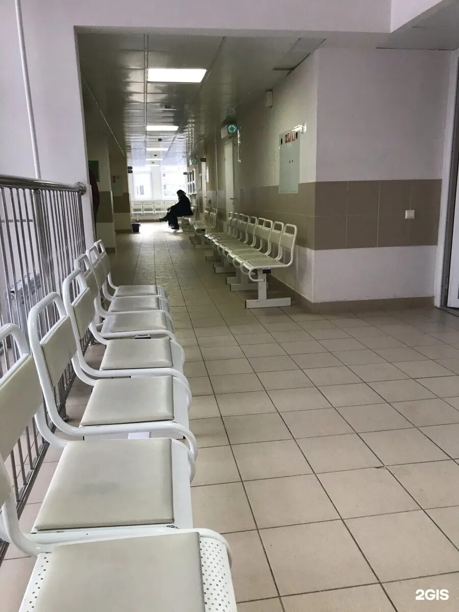 Больничный городок пермь братьев игнатовых. Братьев игнатовых 3 пермь. Регистратура на братьев игнатовых пермь телефон. Регистратура на братьев игнатовых пермь телефон. Библиотека бианки пермь.