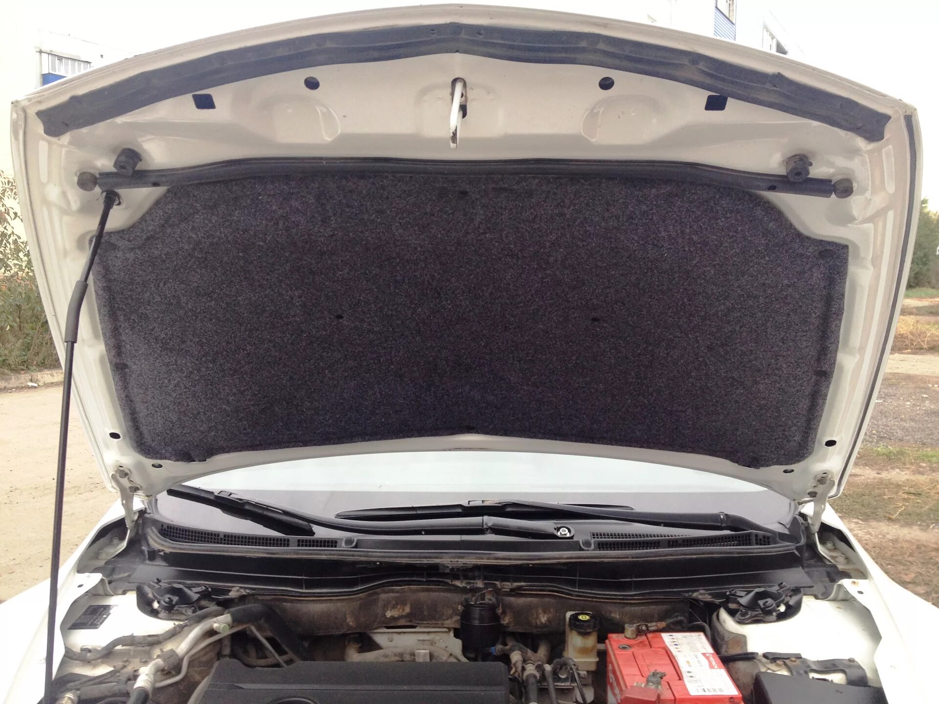 Утеплитель двигателя stp heatshield l 1350x600 мм. Утеплитель капота рено логан 2012г. Шумоизоляция капота volvo s80. Утеплитель капота haval h2. Утеплитель капота на авто ваз 2115.