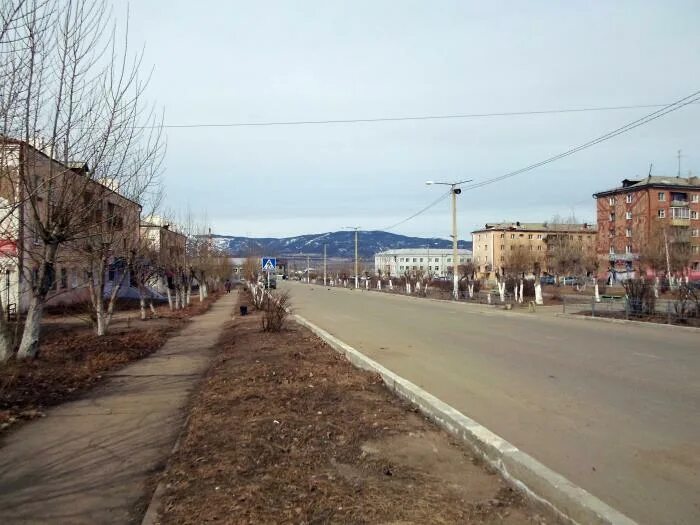 Погода в гусиноозерске на завтра. Площадь Гусиноозерска. Гусиноозёрск площадь города. Гусиноозерск Википедия Бурятия город. Бурятия Гусиноозерск улица Почтовая.