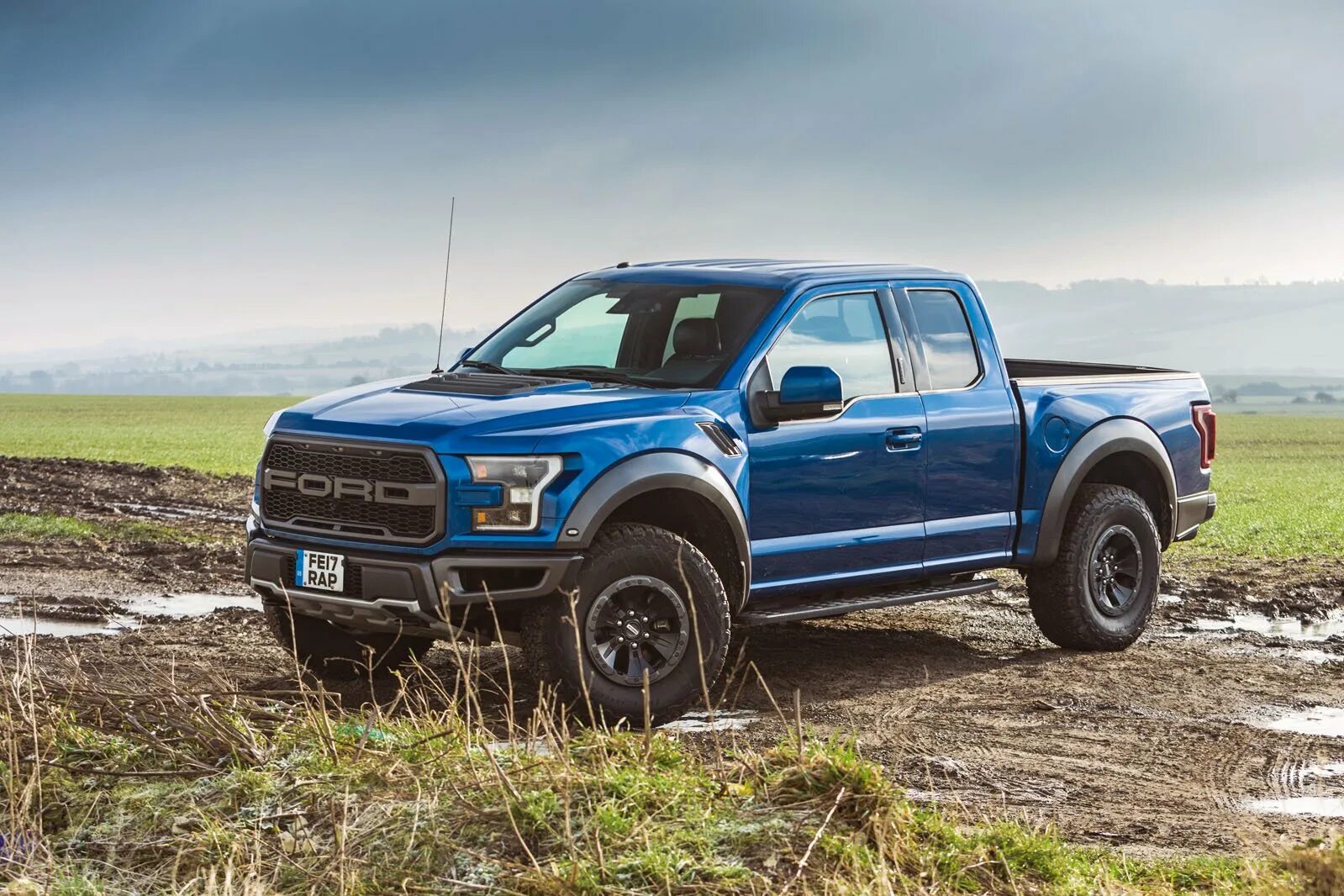 Купить форд 150 в россии. Форд ф150 Раптор. Форд 150 Раптор. Ford Raptor 2021. Форд ф-150 Раптор 2021.