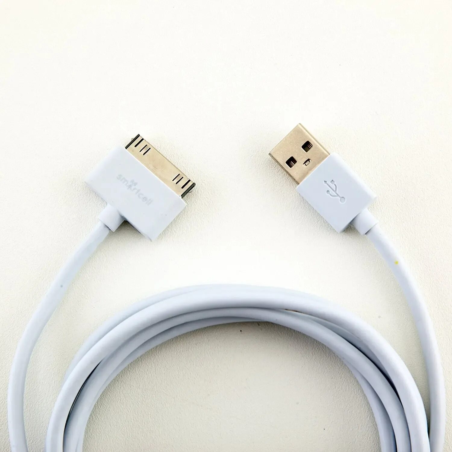 Зарядное айпаду. Айпад зарядка кабель USB 2.0. A1450 IPAD шнур для зарядки. Iphone 4 кабель зарядки. Зарядка на айпад 3.