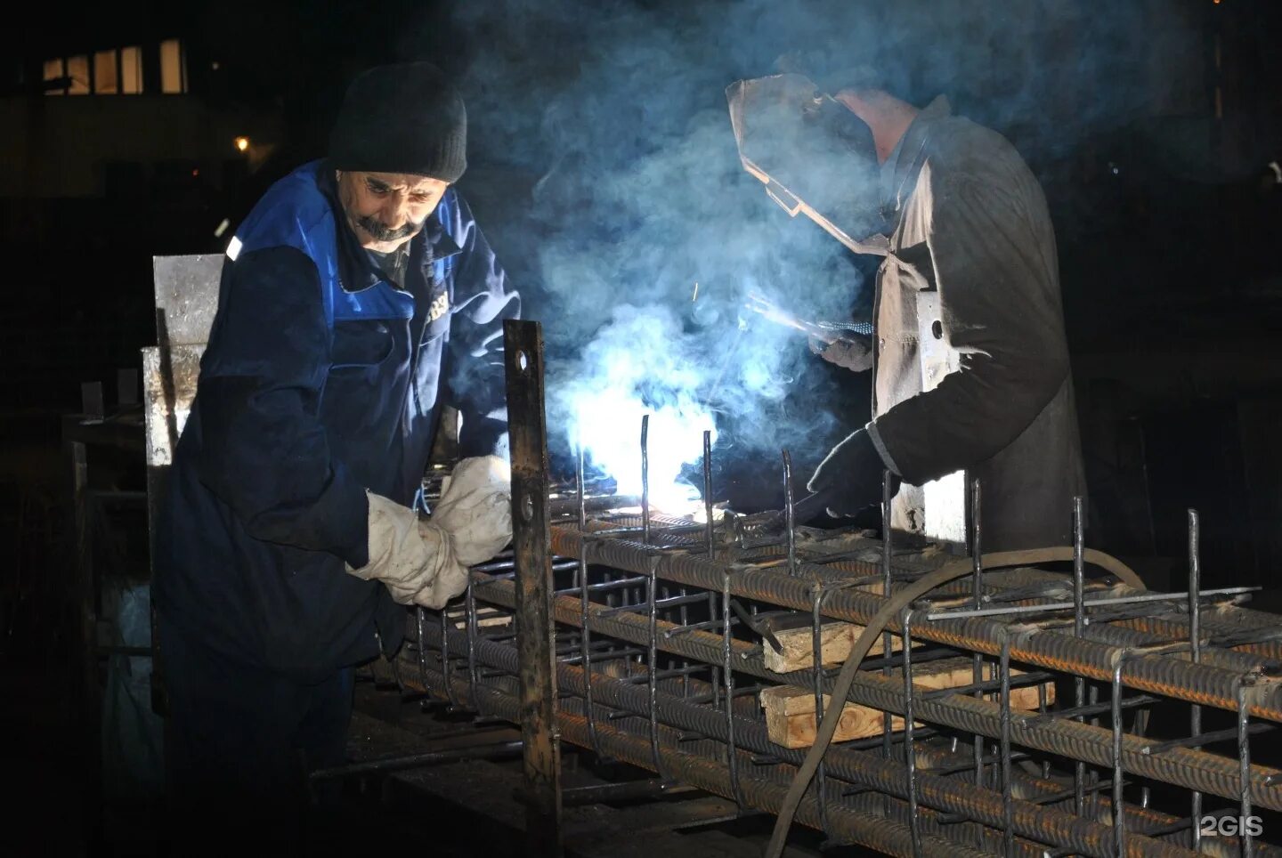 Красноярский комбинат железобетонных и металлических конструкций. Директор кжбмк красноярск. Северо кавказский завод металлоконструкций успенский район. Чзмк челябинский завод. Красноярский машиностроительный завод.