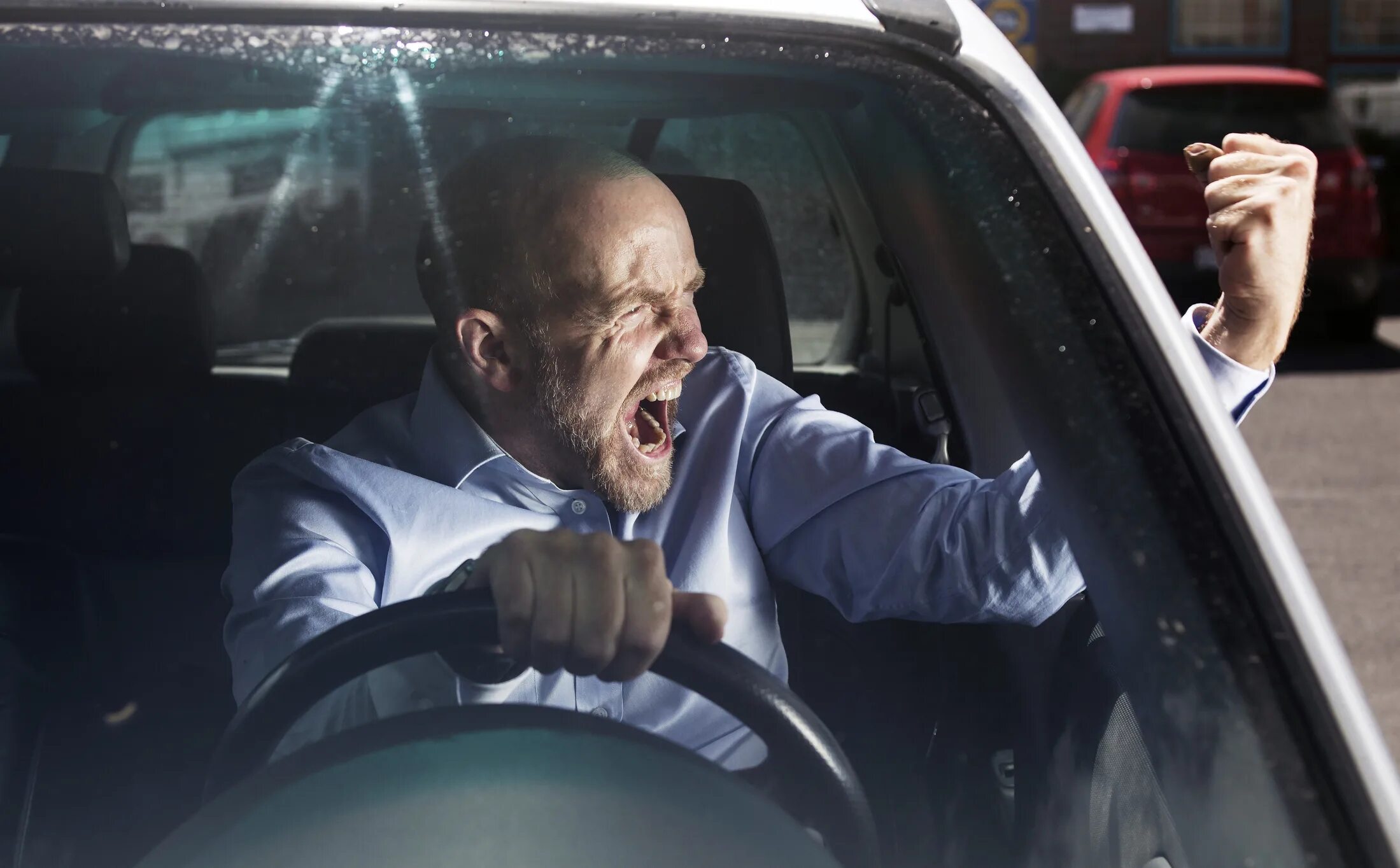 Плохой шофер. Плохой водитель. road rage фильм 2011. худший водитель картинка. фото агрессивно-настроенных людей на дорогах.