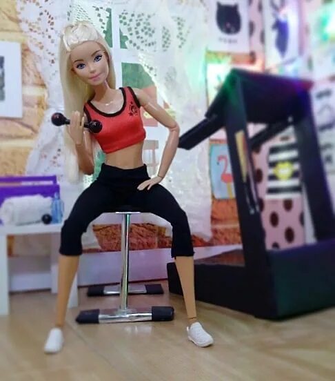 Спортзал для кукол барби. Куклы фитнес клуб. Куклы фитнес клуб. Кукла barbie безграничные движения йога, 29 см, ftg84. Кукла барби на тренажерах.