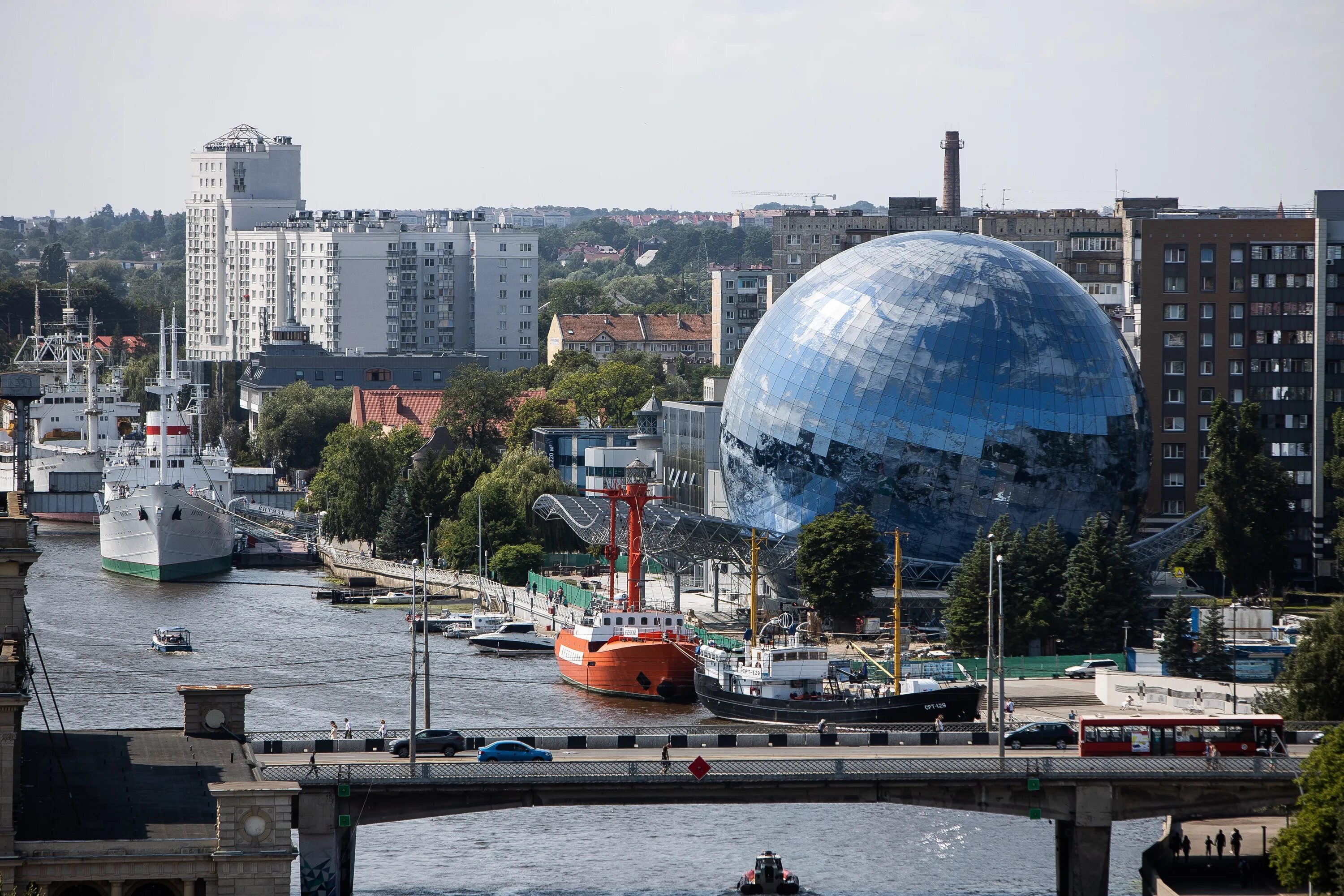 Музей шаров в москве 2024. Музей мирового океана в Калининграде. Музей мирового океана в Калининграде шар. Музей мирового океана Калининград корпус Планета. Калининград шар музей.