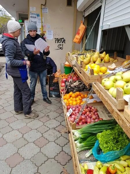 Рынок куйбышева. Куйбышевский рынок Симферополь. Рынок Куйбышева Симферополь. Куйбышевский рынок Симферополь 2022. Симферополь базар.