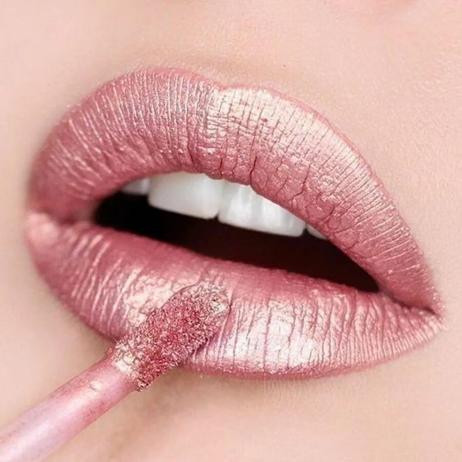Съедобные губы. Помада лайм крайм. lime crime metallic velvetines. розовые губы. блеск для губ.