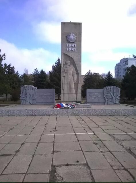 Пос Донской Новочеркасск. Мкр Донской Новочеркасск. Поселок Донской город Новочеркасск. Памятник пос Донской Новочеркасск.