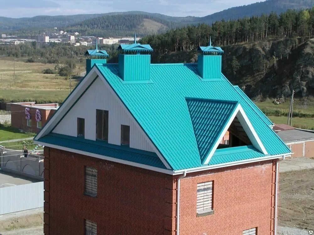 Крыша дома рудный