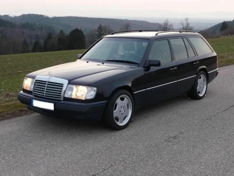 Mercedes-Benz w124 универсал. Mercedes w124 универсал. Мерседес е124 универсал. Мерседес Бенц w124 универсал.