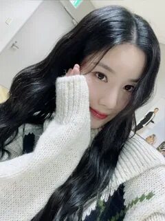 @KWONEUNBI)さ ん の 人 気 ツ イ-ト(い い ね 順). 권은비 (KWON EUN BI). 